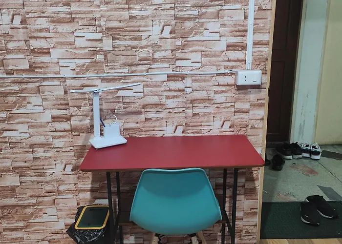 108 Quiet And Fan With Full Amenities Free Wi-fi * Bangkok